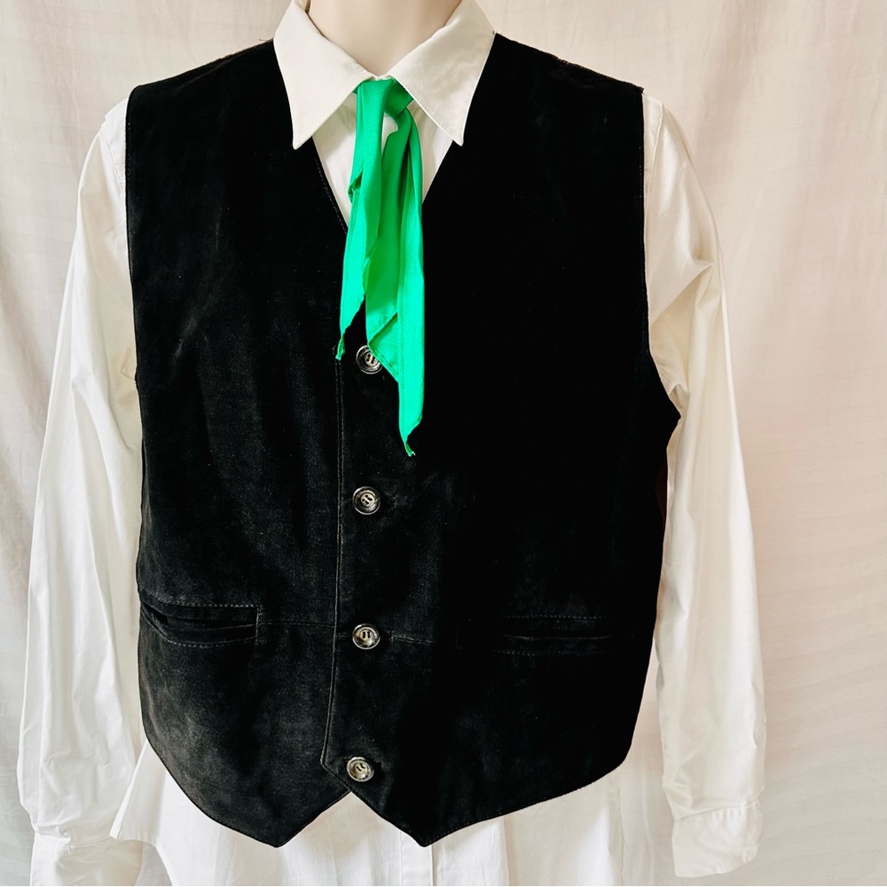 Vintage Wilsons Leather Black Suede Vest Size Large